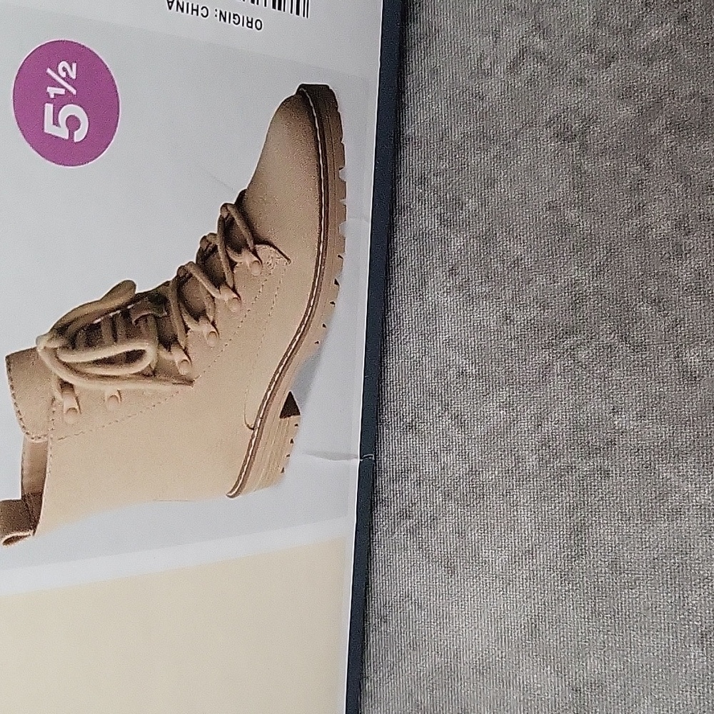 Universal Thread Parker Boots